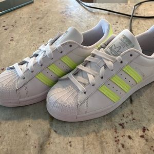 Adidas Superstar